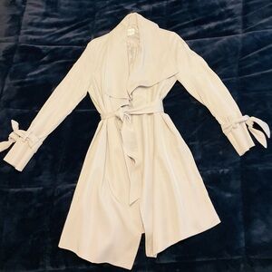Chic Beige Trench Coat with Tie Details